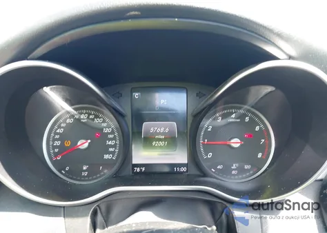 2016 Mercedes-Benz C 300 Luxury/Sport z USA, uszkodzony, nr VIN 55SWF4JB7GU098843